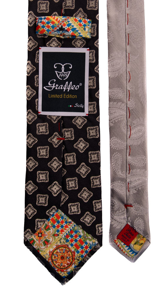 Cravatta Cerimonia Blu Fantasia Grigia Nodo in Contrasto Grigio Argento Pois Blu Made in Italy Graffeo Cravatte Pala