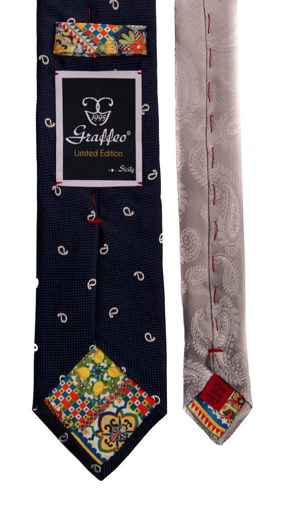 Cravatta Cerimonia Blu Paisley Grigio Argento Nodo in Contrasto Grigio Argento Fantasia Made in Italy Graffeo Cravatte Pala
