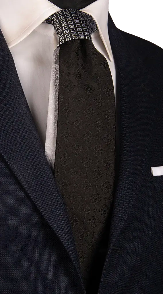 Cravatta Cerimonia Nera Fantasia Nodo in Contrasto Nero Fantasia Grigio Argento Made in Italy Graffeo Cravatte