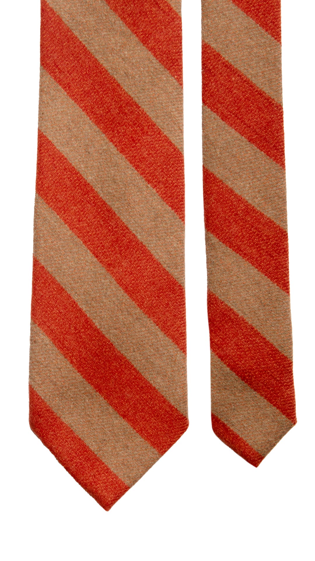 Cravatta-Regimental-in-Lana-Cashmere-con-Righe-Tortora-Ruggine-L1136
Pala