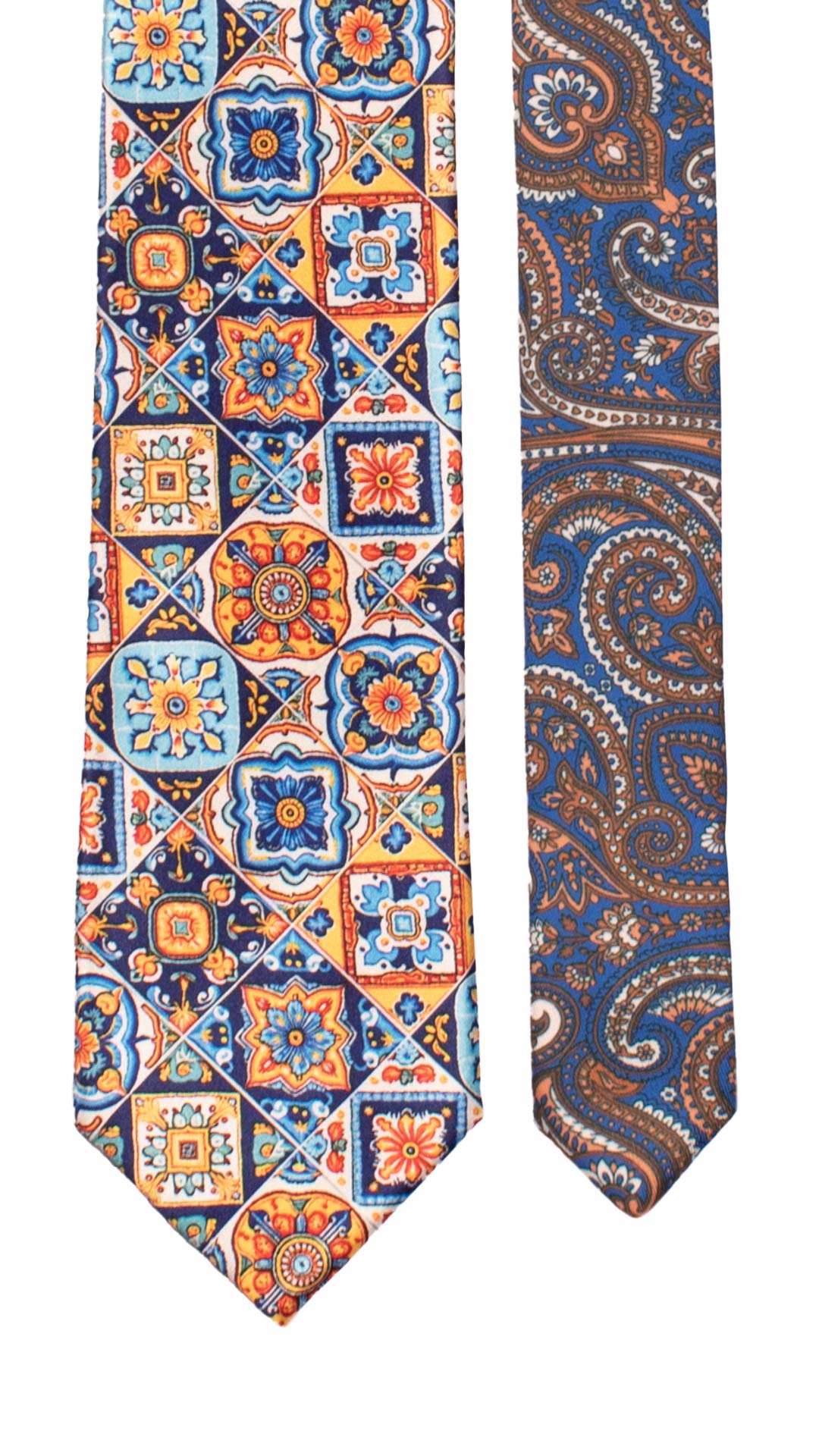 Cravatta Siciliana Stampa di Raso Multicolor con Maioliche Nodo in Contrasto Blu N3229 Graffeo Cravatte Made in Italy Pala