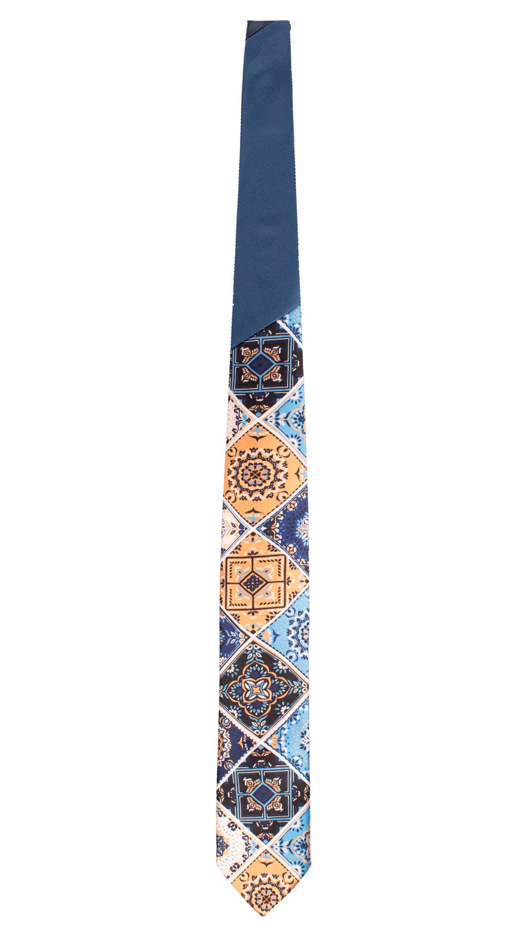 Cravatta Siciliana Stampa di Raso con Maioliche Multicolor Nodo in Contrasto Blu N3512 Made in Italy Graffeo Cravatte Intera