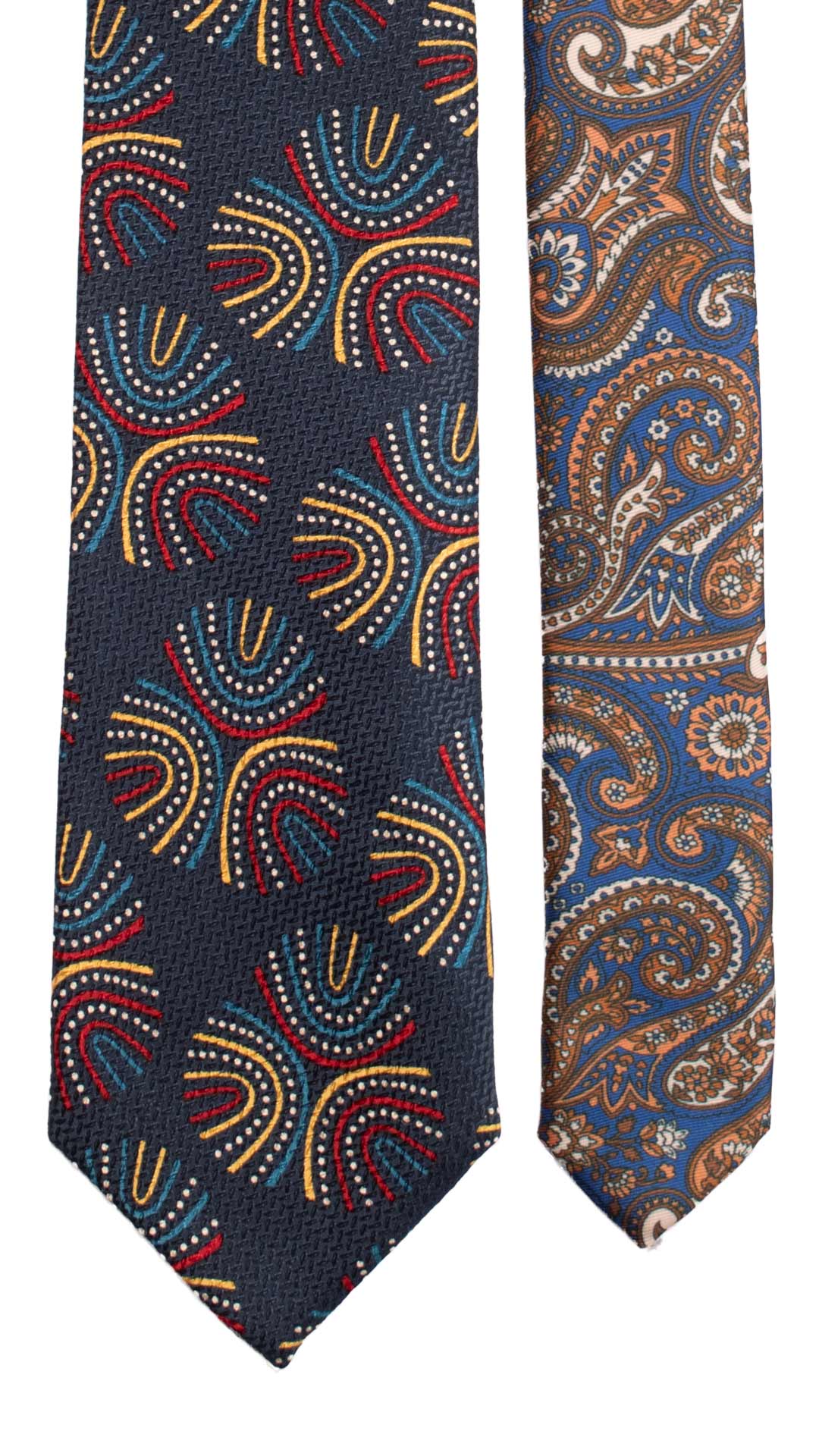 Cravatta-Stampa-di-Seta-Jacquard-Blu-Fantasia-Multicolor-Pala-Piccola-in-Contrasto-AN7044
Pala