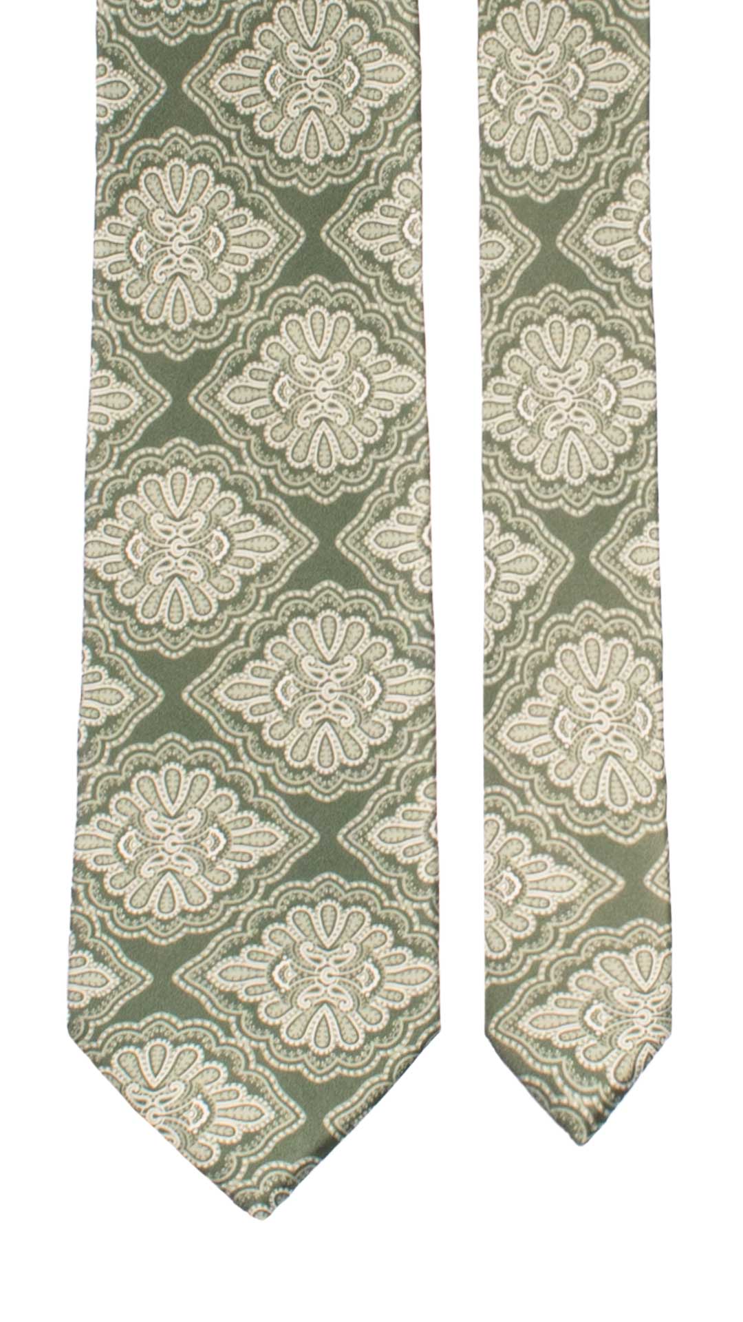 Cravatta Stampa di Seta Verde Oliva Fantasia Bianca AN7313 Made in Italy Graffeo Cravatte Pala