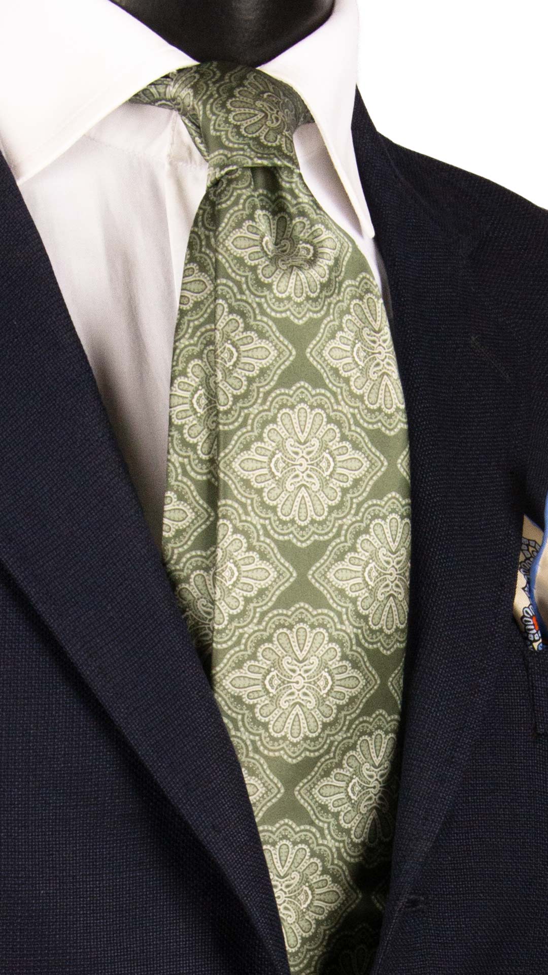 Cravatta Stampa di Seta Verde Oliva Fantasia Bianca AN7313 Made in Italy Graffeo Cravatte
