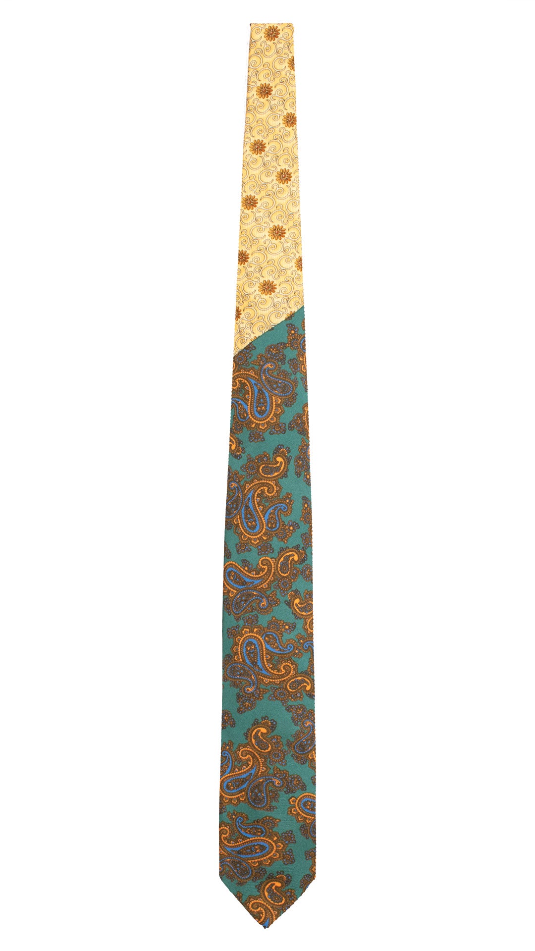 Cravatta Stampa di Seta Verde Paisley Multicolor Nodo in Contrasto Giallo Fantasia Marrone Chiaro Giallo Crema N3275 Made in Italy Graffeo Cravatte Intera
