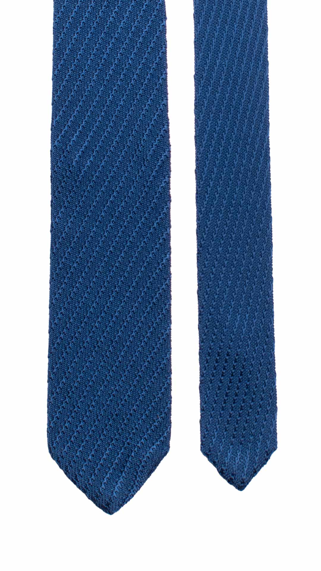 Cravatta Tricot in Maglia di Seta Bluette a Righe Tono su Tono TRI782 Graffeo Cravatte Made in Italy Pala