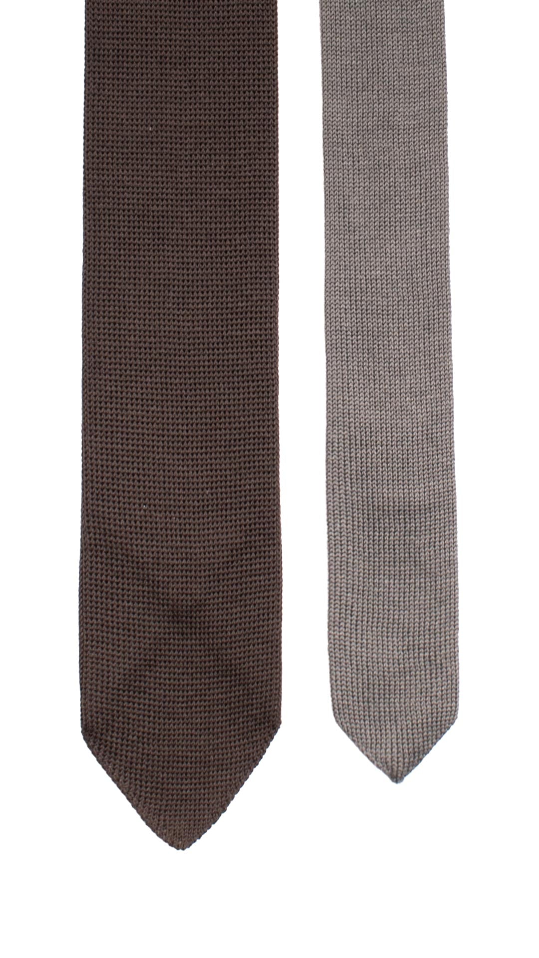 Cravatta Tricot in Maglia di Seta Grigio Tortora Scuro Pala Piccola in Contrasto Grigia Tinta Unita TRI935 Graffeo Cravatte Made in Italy Pala