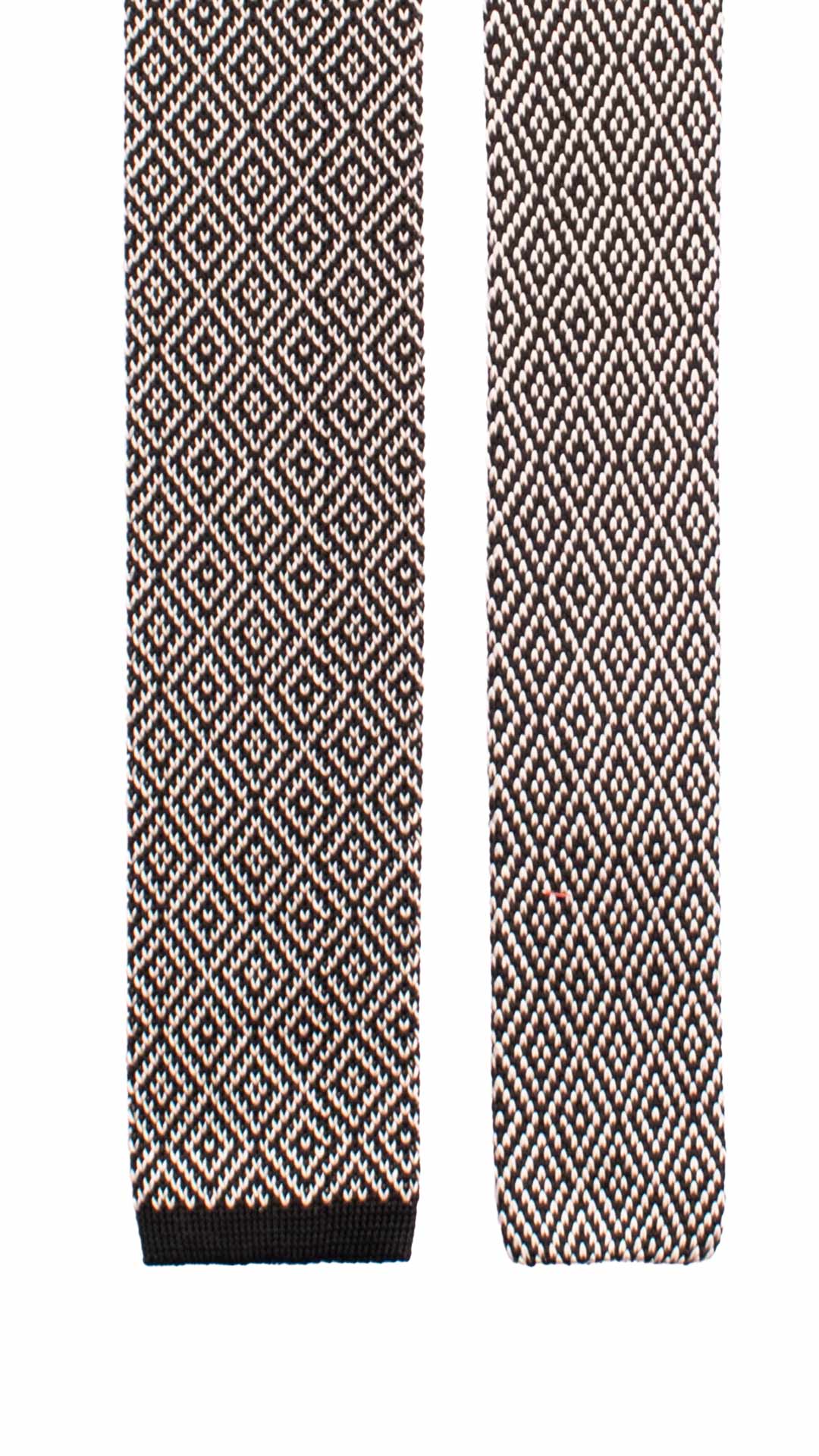 Cravatta Tricot in Maglia di Seta Nera Fantasia Bianca TRI742 Graffeo Cravatte Made in Italy Pala