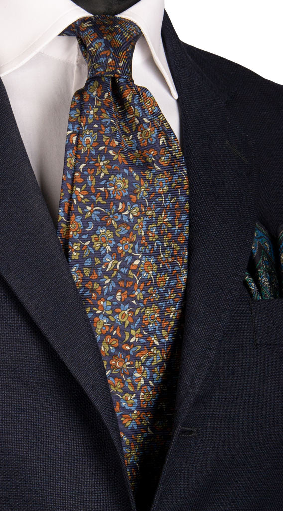 Cravatta Vintage in Saia di seta Blu Fiori Multicolor con Disegno Bucolico Made in Italy Graffeo Cravatte