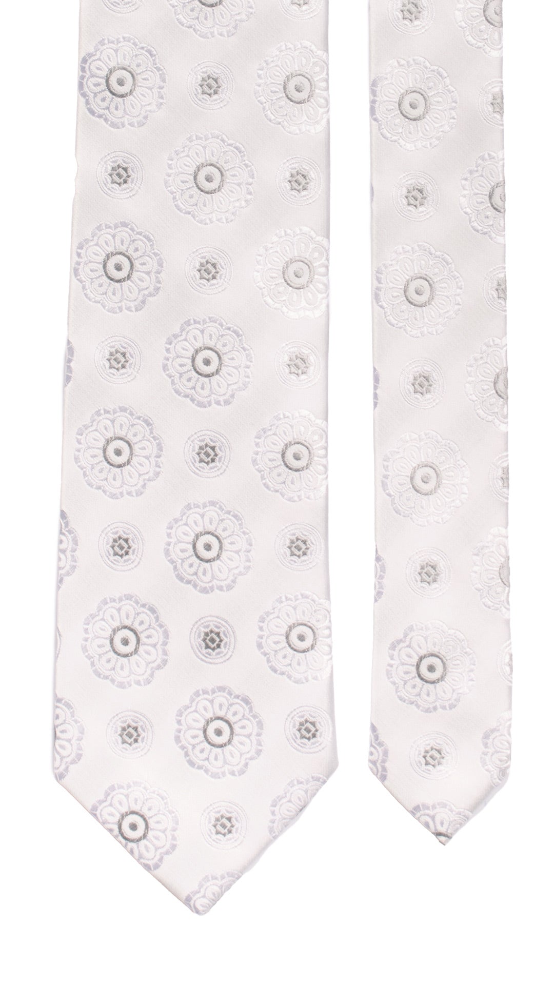 Cravatta da Cerimonia di Seta Bianco Perla Cangiante a Medaglioni Tono su Tono Grigo CY6965 Pala