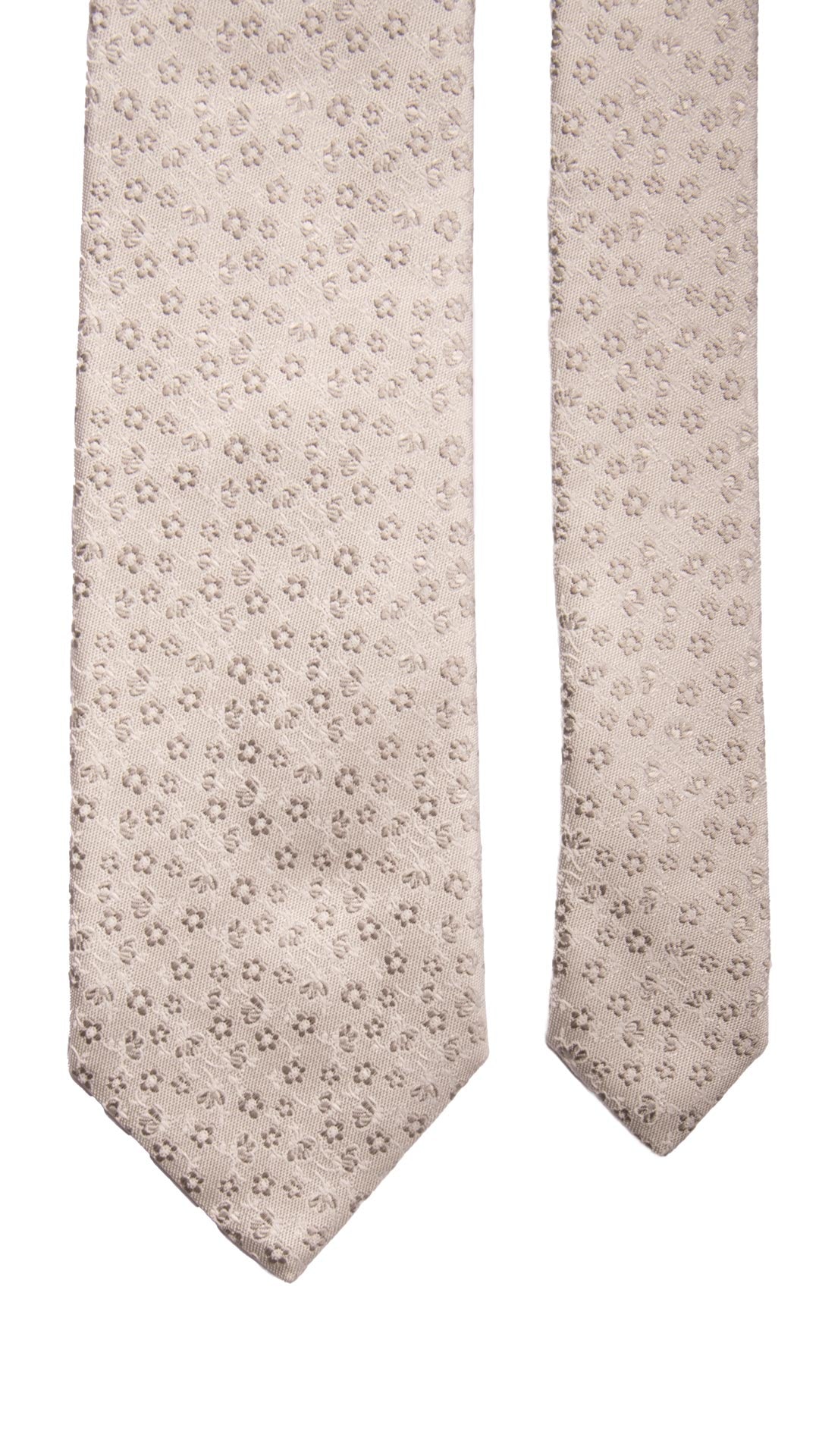 Cravatta da Cerimonia di Seta Grigio Argento Cangiante a Fiori Grigi CY6602 Pala