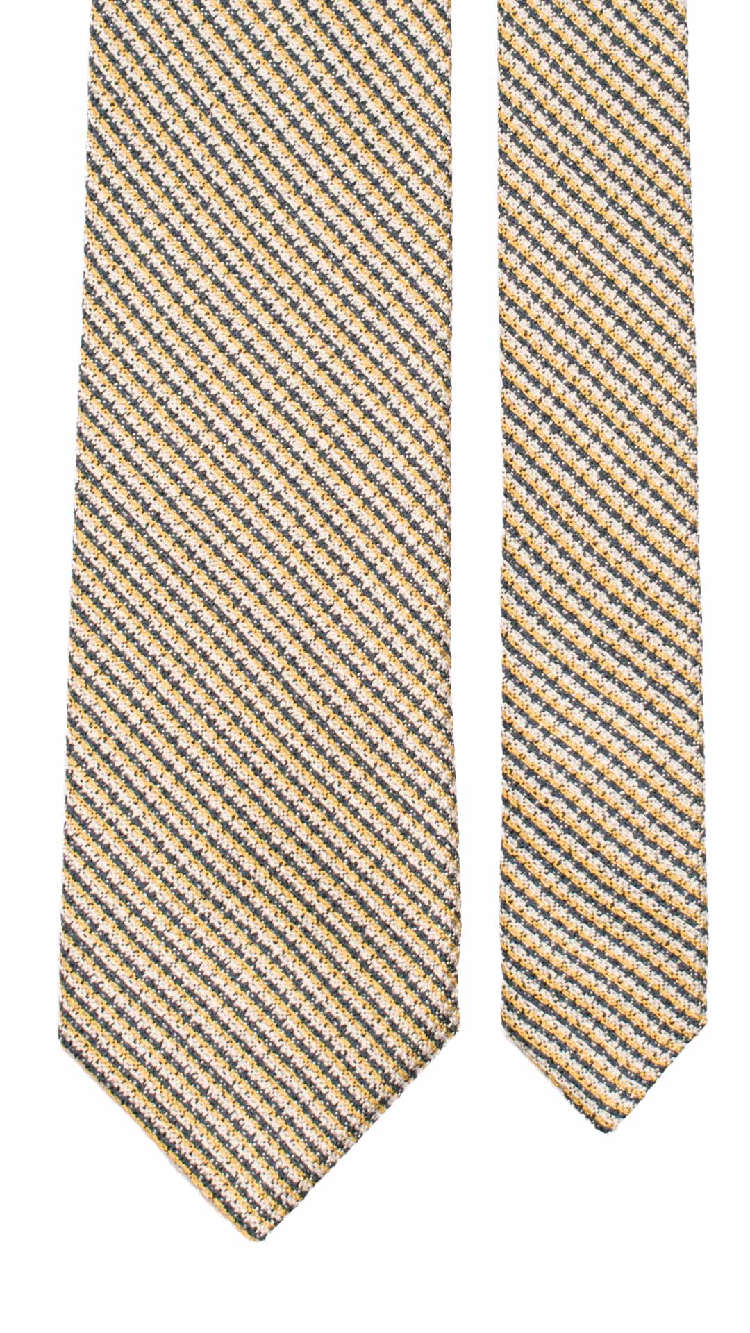 Cravatta-di-Seta-Fantasia-Blu-Bianco-Giallo-7125
Pala