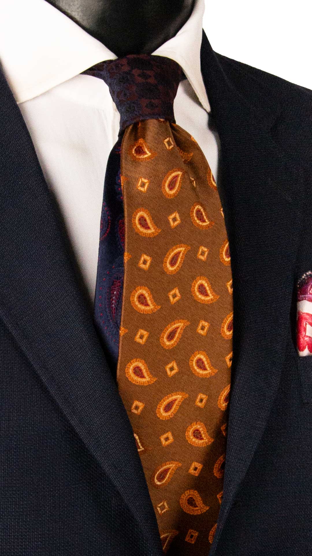 Cravatta di Seta Jaspé Cammello Paisley Tono su Tono Bordeaux Nodo in Contrasto Borgogna Fantasia Blu Marrone Bruciato N3318 Graffeo Cravatte Made in Italy