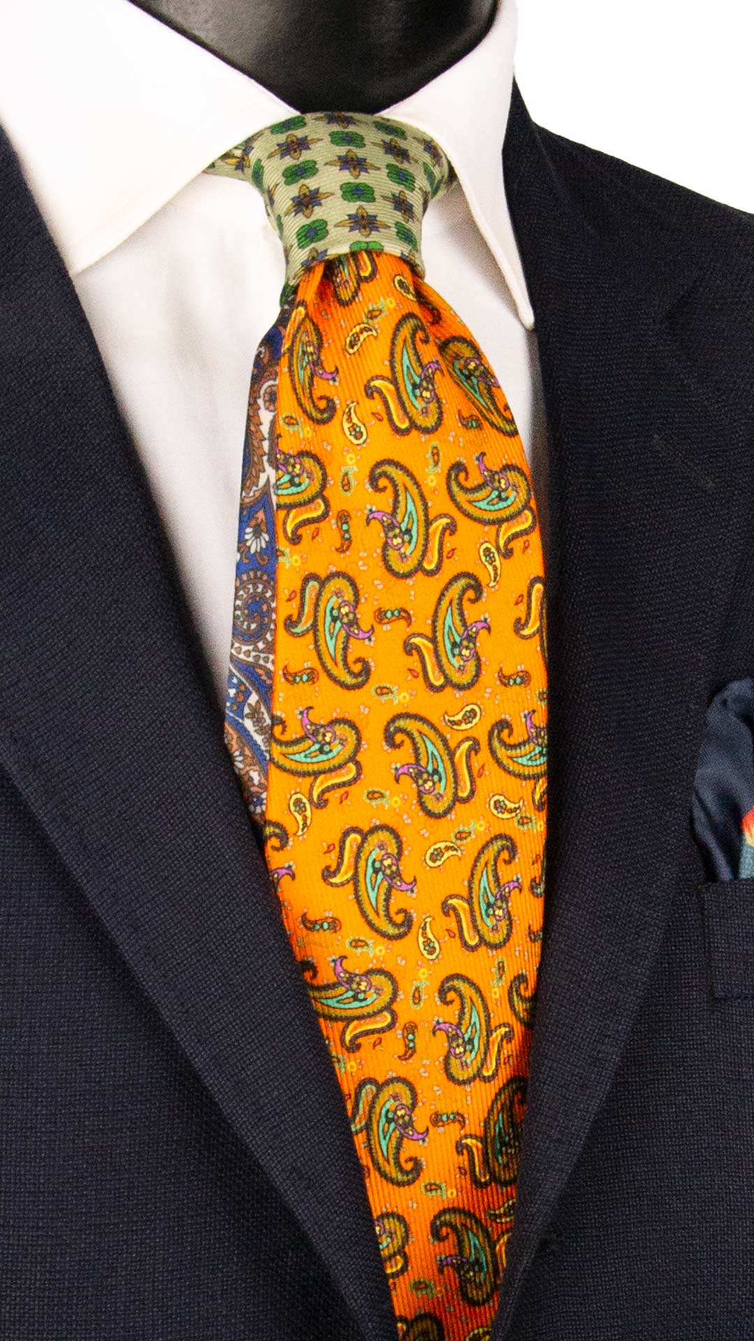 Cravatta in Saia di Seta Arancione Paisley Multicolor Nodo in Contrasto Verde Mela Fantasia Indaco Verde Giallo Senape N3493 Made in Italy Graffeo Cravatte