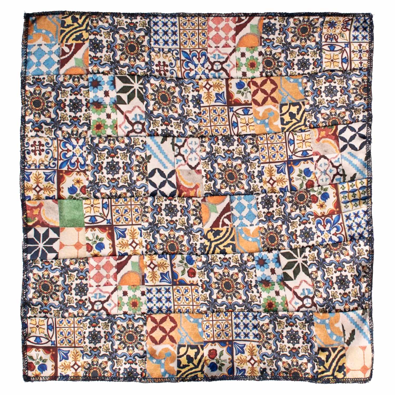 Fazzoletto da Taschino Siciliano di Seta Vintage Patchwork con Maioliche Multicolor POCP74 Made in Italy Graffeo Cravatte
