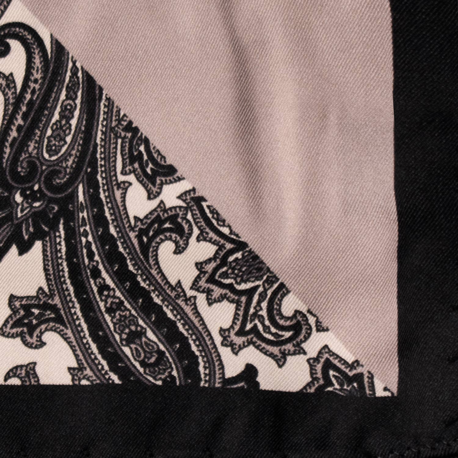 Fazzoletto da Taschino Vintage di Seta Fantasia Grigio Nero Bianco POCV726 Dettaglio