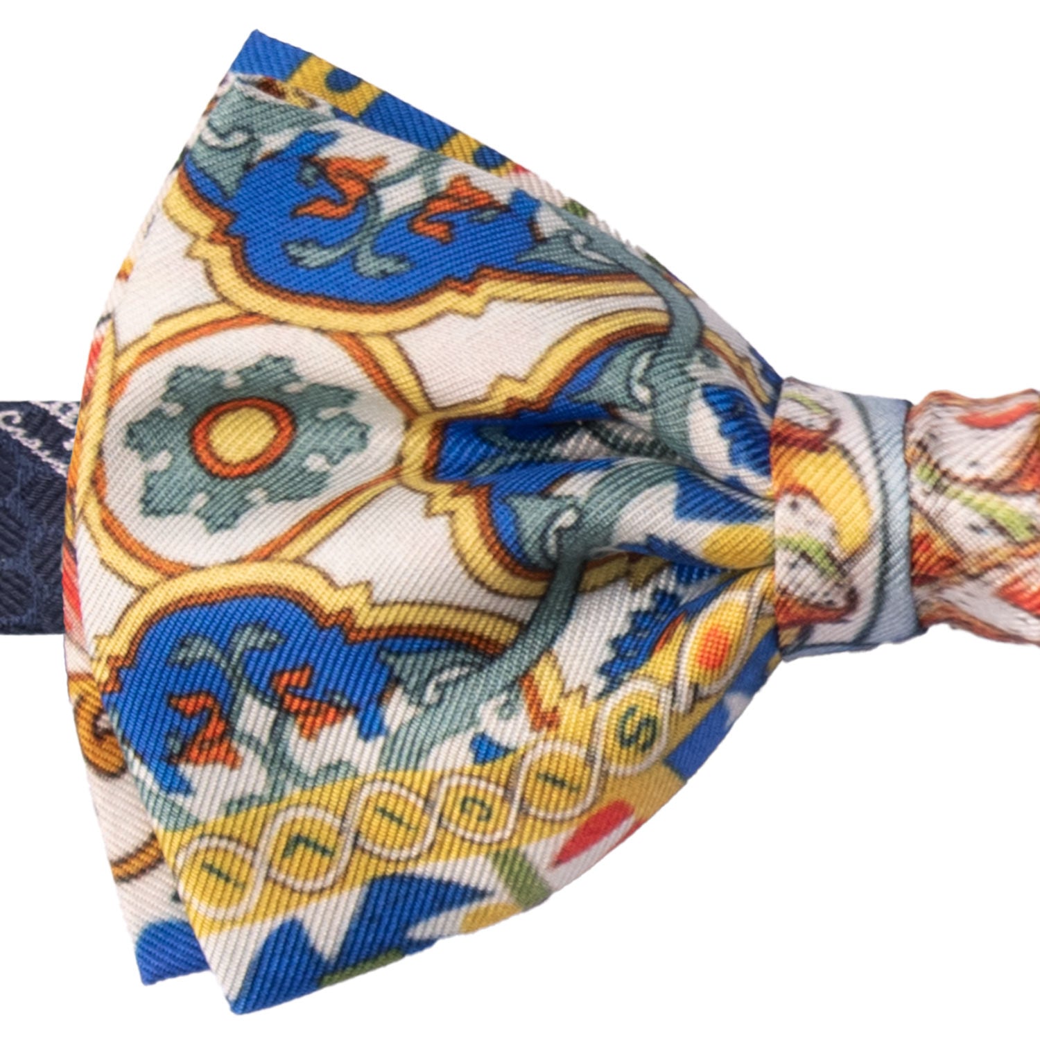 Papillon Annodato Siciliano Sartoriale in Seta Stampata con Maioliche PS199 Graffeo Cravatte Made in Italy Dettaglio