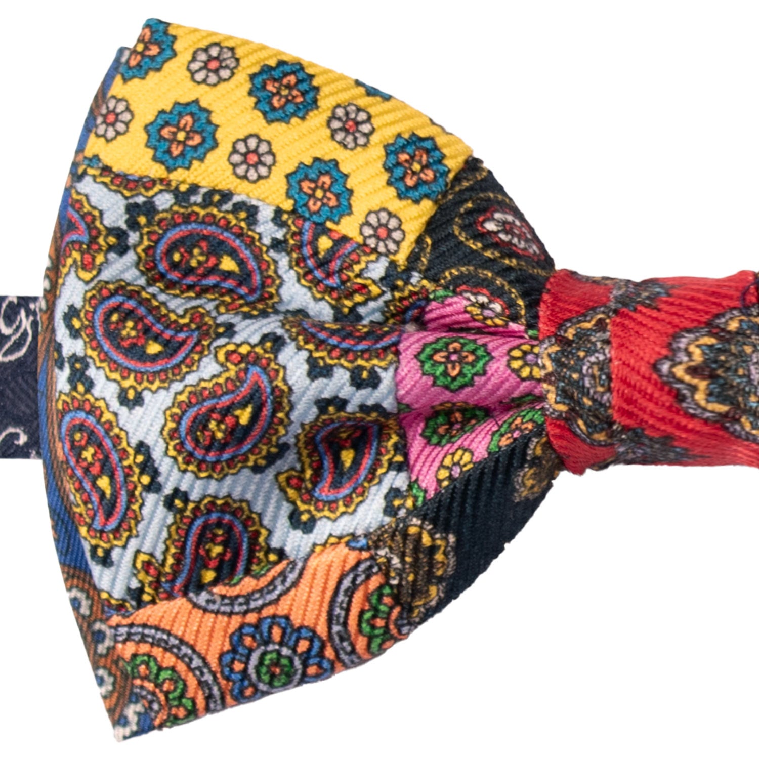 Papillon Annodato Vintage Patchwork Stampa di Seta Fantasia Multicolor PATCH1119 Made in Italy Graffeo Cravatte Dettaglio