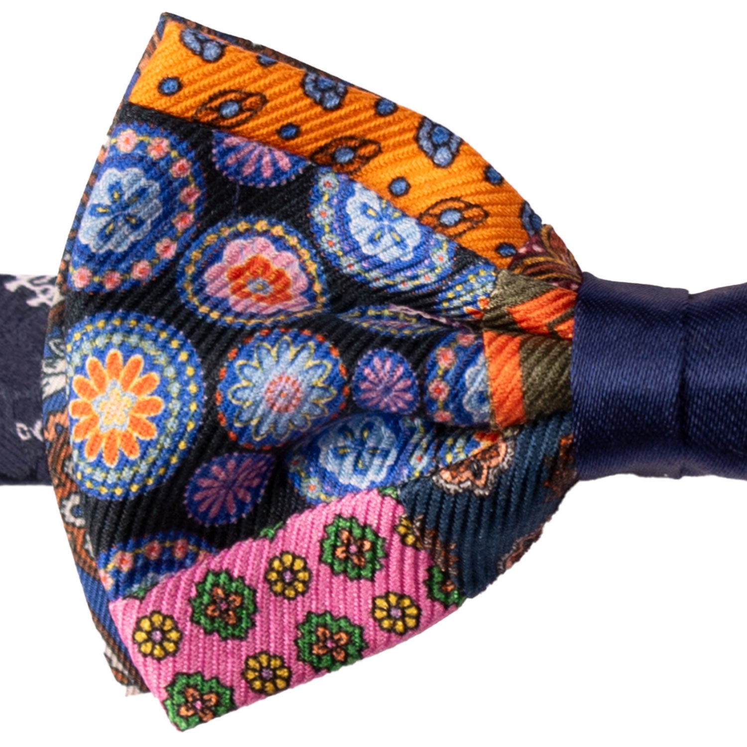 Papillon Annodato Vintage Patchwork Stampa di Seta Fantasia Multicolor PATCH1156 Graffeo Cravatte Made in Italy Dettaglio