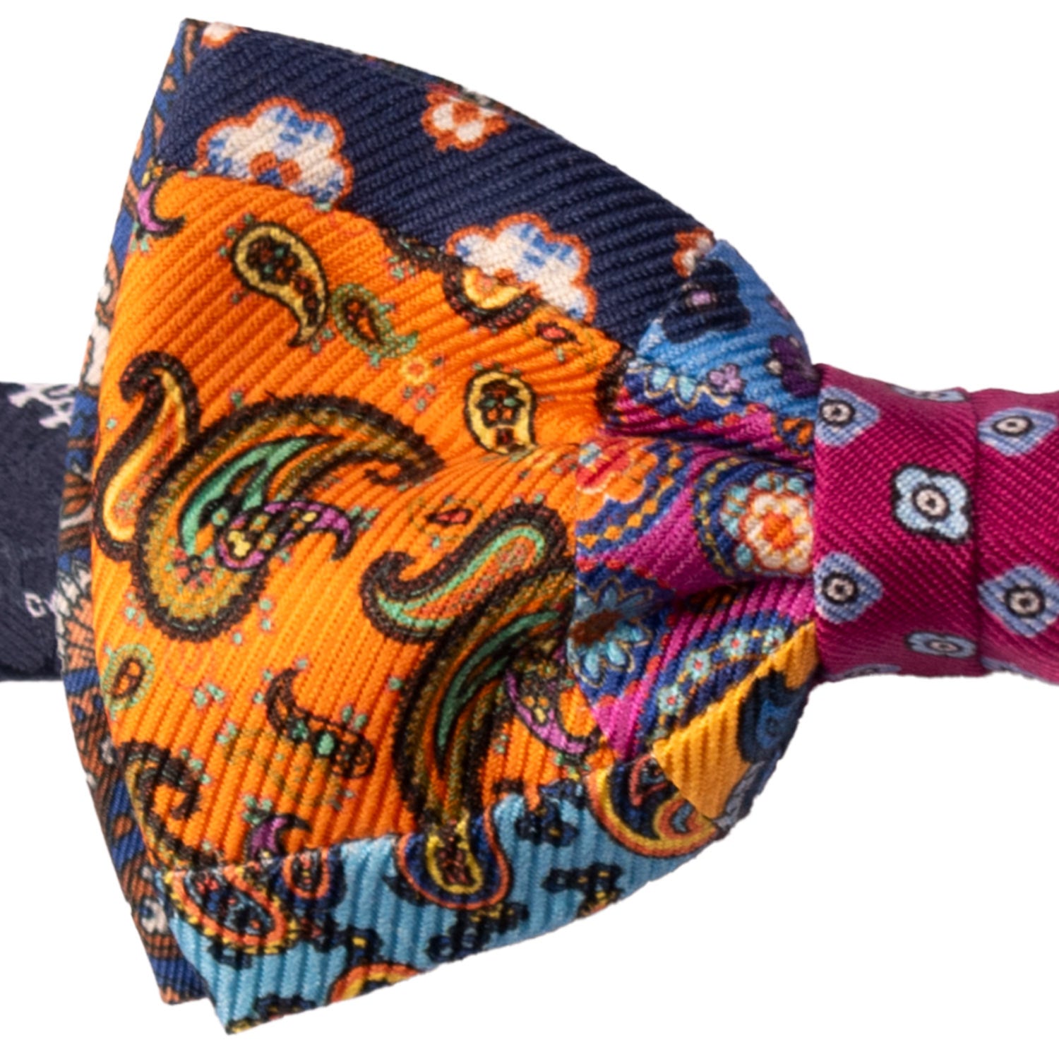 Papillon Annodato Vintage Patchwork Stampa di Seta Fantasia Multicolor PATCH1182 Made in Italy Graffeo Cravatte Dettaglio