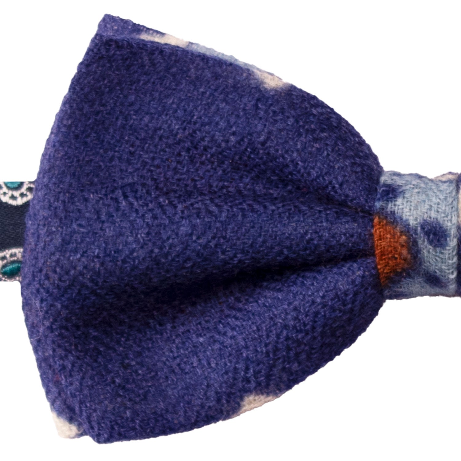 Papillon-Annodato-Vintage-di-Cashmere-Bluette-Fantasia-Celeste-Ruggine-Bianco-PAP1212
Dettaglio