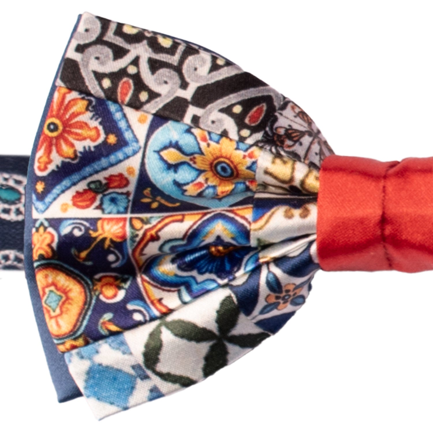 Papillon Siciliano Annodato Vintage Patchwork di Raso con Maioliche Multicolor PATCH1194 Made in Italy Graffeo Cravatte Dettaglio