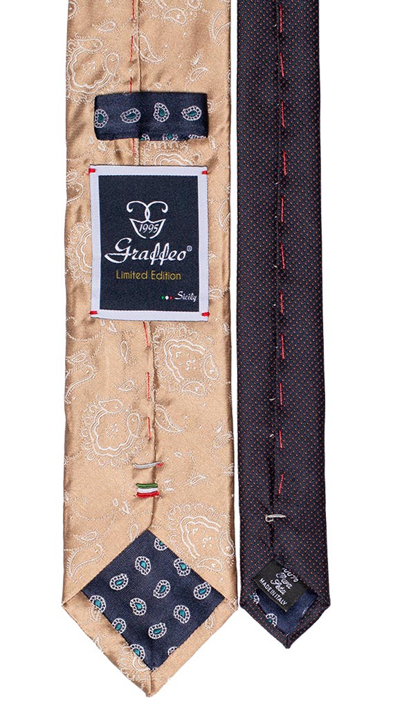 Cravatta Beige Chiaro Fantasia Bianca Nodo In Contrasto Beige Chiaro Medaglioni Bianchi Made in Italy Graffeo Cravatte Intera