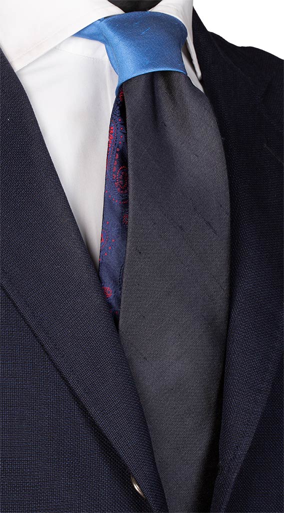 Cravatta Blu Shantung di Seta Nodo in Contrasto Azzurro Made in Italy Graffeo Cravatte