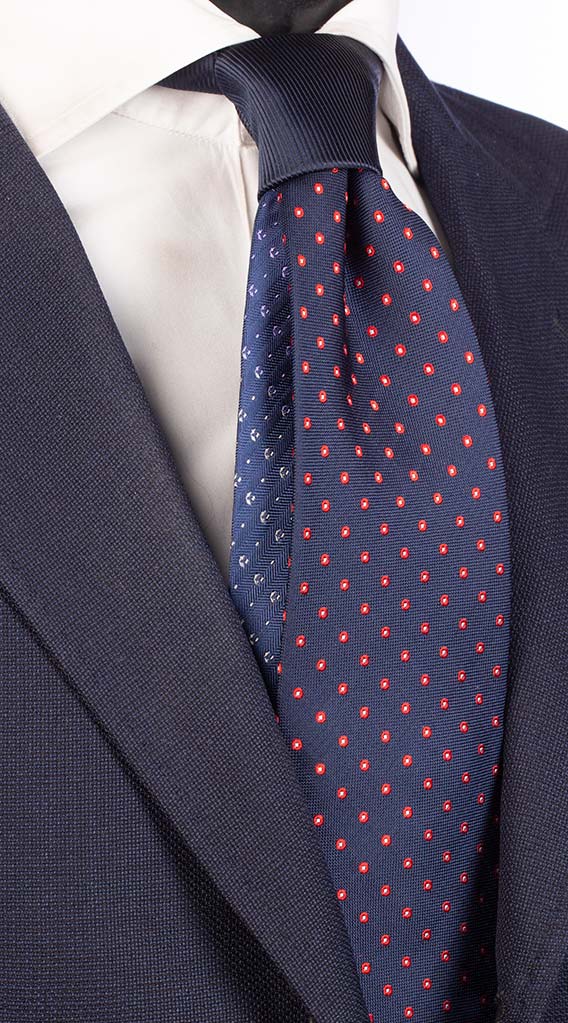 Cravatta Blu a Pois Rossi Bianchi Nodo a Contrasto Blu Tinta Unita Made in Italy Graffeo Cravatte