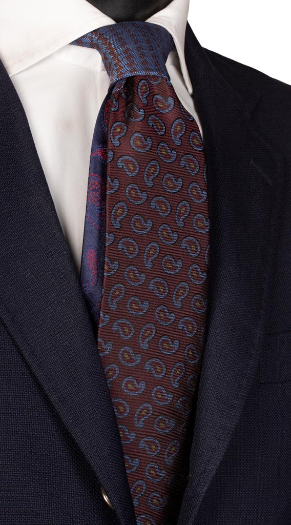 Cravatta Bordeaux Paisley Multicolor Nodo in Contrasto Pied de Poule Celeste Marrone Made in Italy Graffeo Cravatte