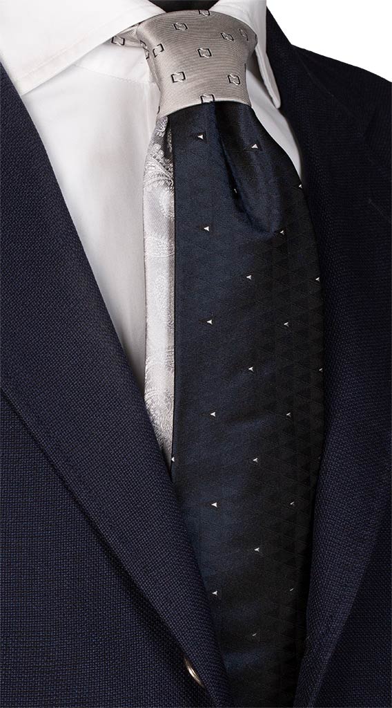 Cravatta Cerimonia Blu Fantasia Bianca Nodo in Contrasto Grigio Made in Italy Graffeo Cravatte