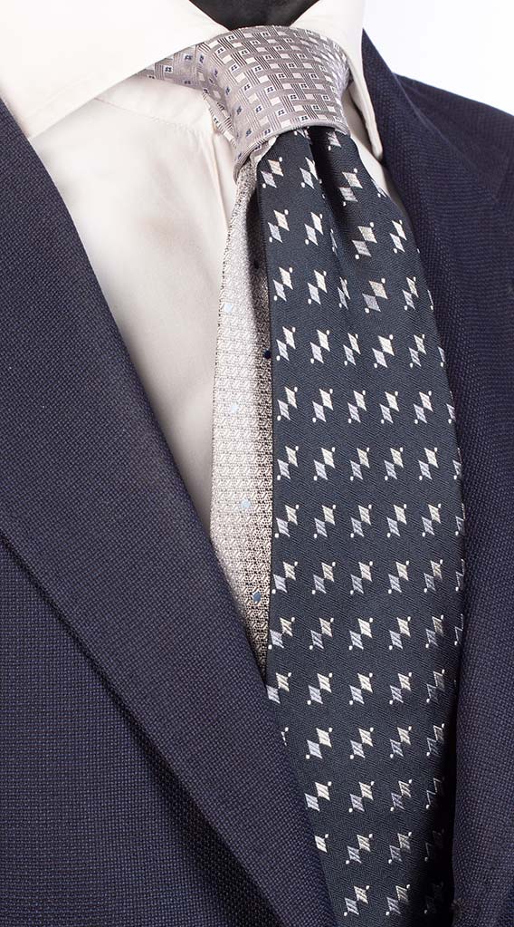 Cravatta Cerimonia Blu Fantasia Grigia Nodo in Contrasto Grigio Blu Made in Italy Graffeo Cravatte