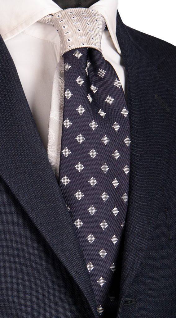 Cravatta Cerimonia Blu Grigia Argento Nodo in Contrasto Grigio Argento Paisley Blu Made in Italy Graffeo Cravatte
