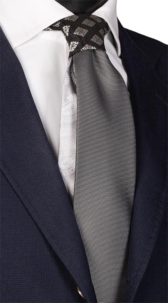 Cravatta Cerimonia Fantasia Bianco Nera Nodo in Contrasto Nero Made in Italy Graffeo Cravatte
