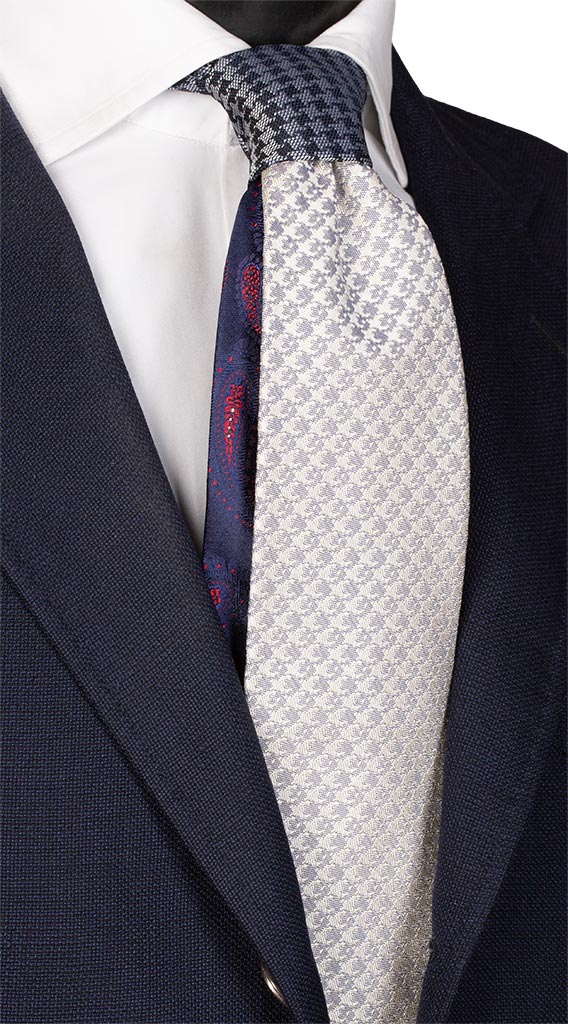 Cravatta Cerimonia Grigio Chiaro Nodo in Contrasto Pied de Poule Grigio Nero Made in Italy Graffeo Cravatte