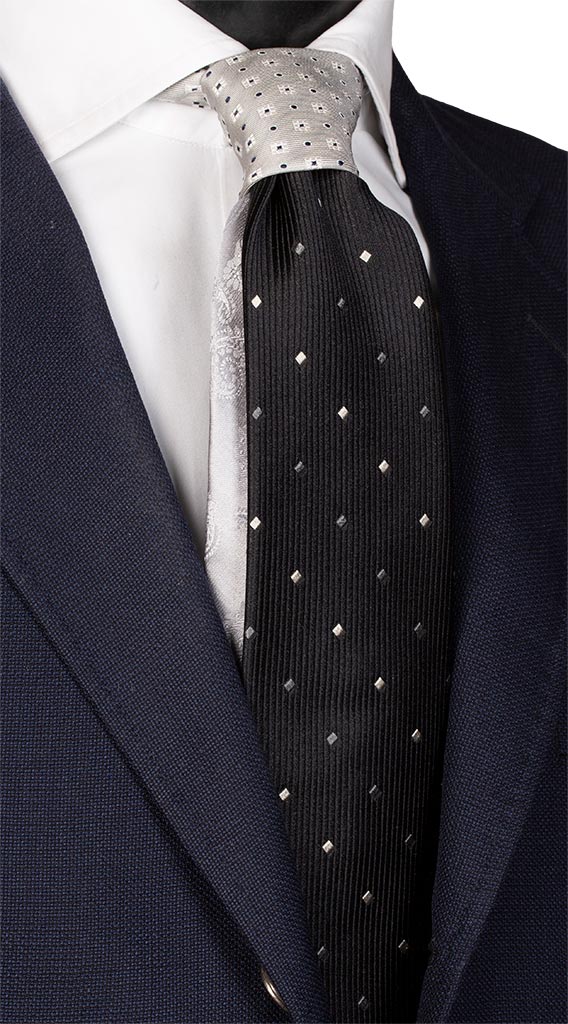 Cravatta Cerimonia Nera Fantasia Grigia Nodo in Contrasto Grigio Made in Italy Graffeo Cravatte
