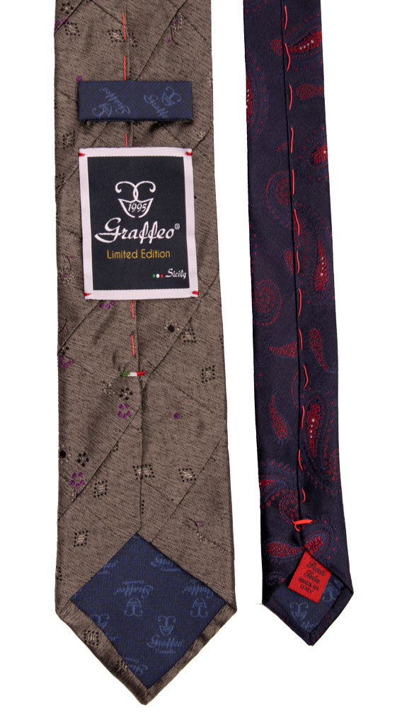 Cravatta Mosaico Patchwork di Seta Grigia Fantasia Viola Blu Made in Italy Graffeo Cravatte Pala