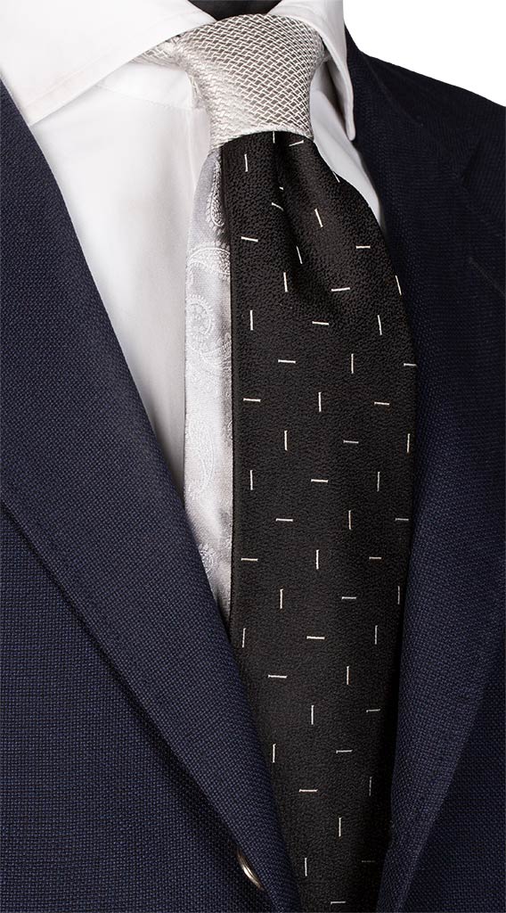 Cravatta Nera Fantasia Grigia Nodo in Contrasto Grigio Made in Italy graffeo Cravatte