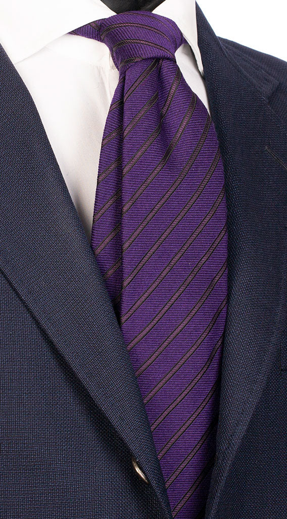 Cravatta Regimental in Lana Seta Viola con Righe Blu Viola Tono su Tono Made in Italy Graffeo Cravatte