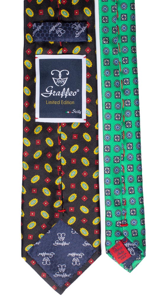 Cravatta Stampa Nera Fantasia Rossa Gialla Nodo in Contrasto Rosso Paisley Made in Italy Graffeo Cravatte Pala