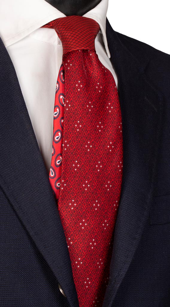Cravatta Stampa Rossa Bordeaux Grigia Nodo in Contrasto Rosso Bordeaux Made in Italy Graffeo Cravatte