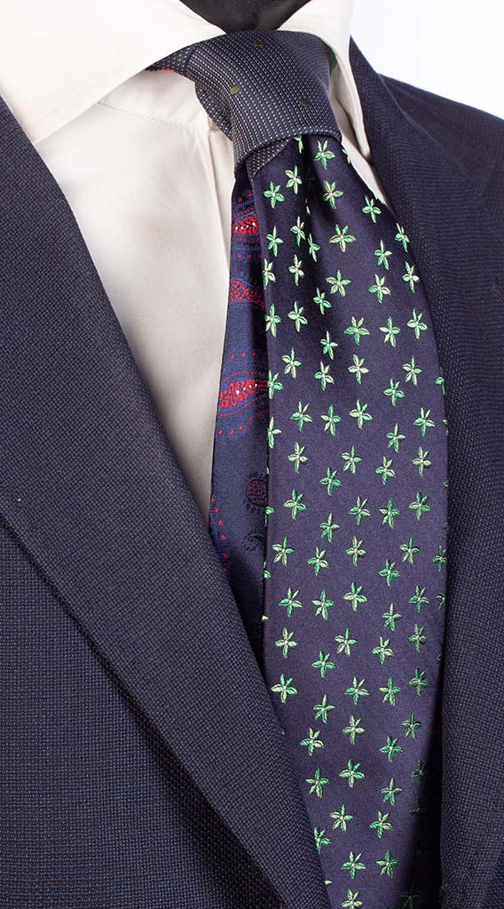 Cravatta Uomo Blu a Fiori Verde Bianco Nodo a Contrasto Blu Pois Verde Made in Italy Graffeo Cravatte