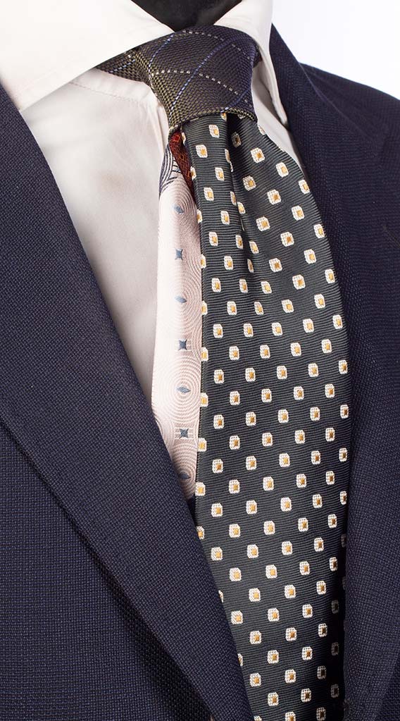 Cravatta Uomo Verde Oliva Nodo In Contrasto Verde A Quadri Made in Italy Graffeo Cravatte