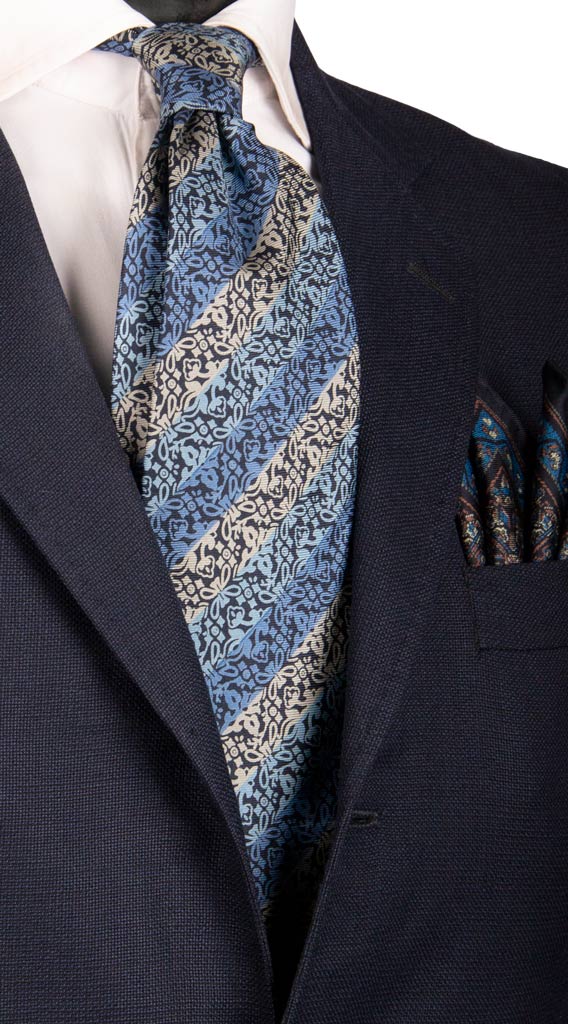 Cravatta Vintage Regimental in Twill di Seta Blu Fantasia Celeste Grigia Azzurra Made in Italy Graffeo Cravatte