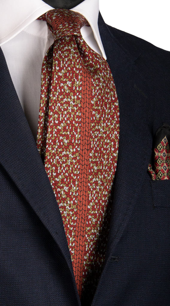 Cravatta Vintage in Saia di Seta Bordeaux Fantasia Multicolor con Disegno Centro Pala Made in Italy Graffeo Cravatte