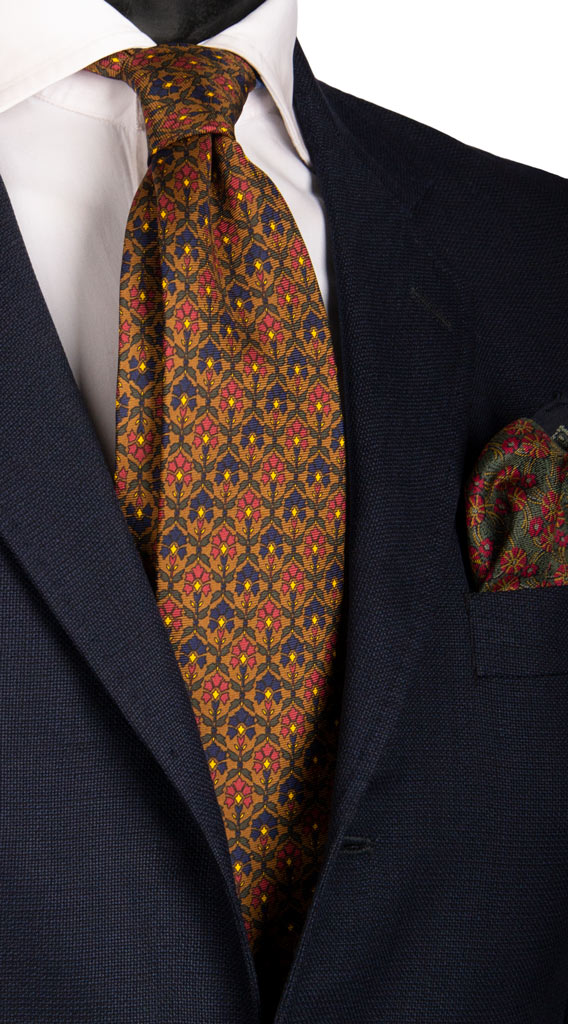 Cravatta Vintage in Saia di Seta Color Tabacco a Fiori Multicolor Made in Italy Graffeo Cravatte