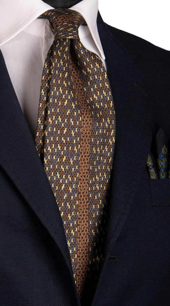 Cravatta Vintage in Saia di Seta Marrone Fantasia Multicolor con Disegno Centro Pala Made in Italy Graffeo Cravatte