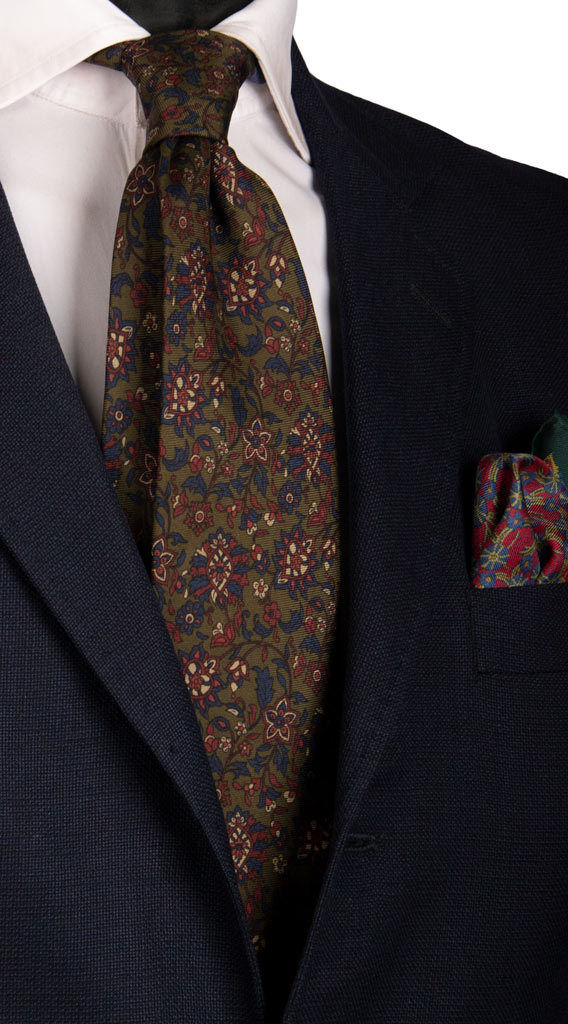 Cravatta Vintage in Saia di Seta Verde Militare a Fiori Blu Marrone Beige Made in Italy Graffeo Cravatte