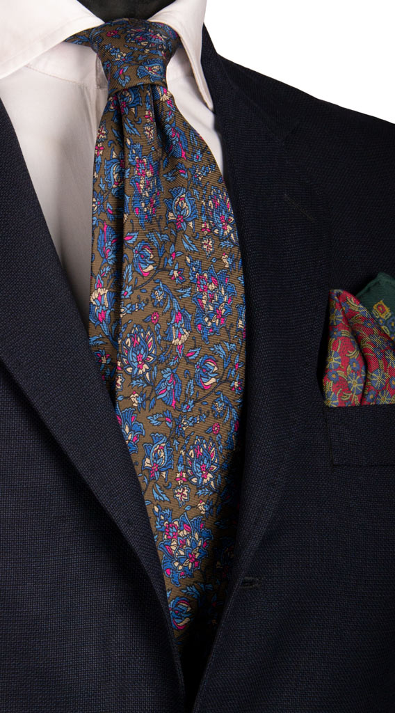 Cravatta Vintage in Saia di Seta Verde Militare a Fiori Celesti Fucsia Beige Made in Italy Graffeo Cravatte